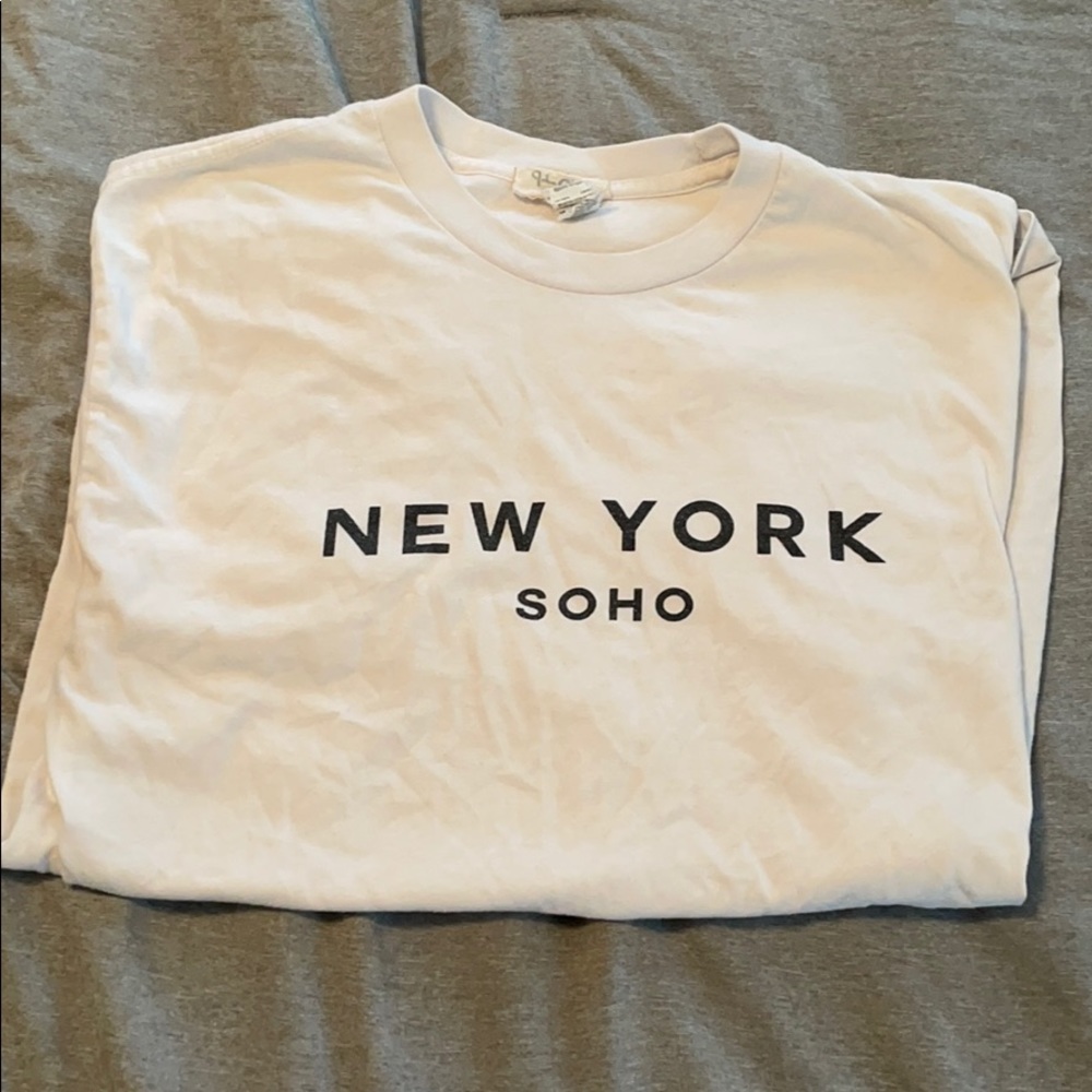 Tee shirt